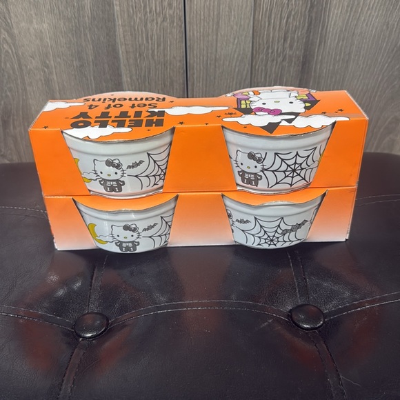 New Hello Kitty Halloween Skeleton Set Of 4 Round Ramekins In Unopened Package - Picture 4 of 8